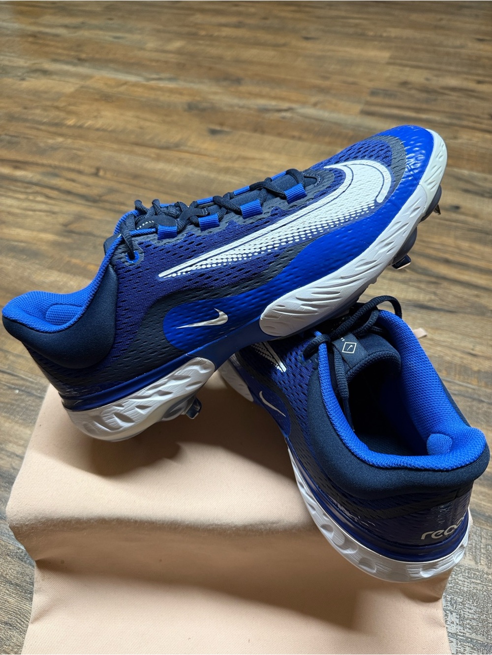 NIKE ALPHA HUARACHE ELITE 4 LOW NRG MEN'S BASEBALL CLEATS “LIMITED EDITION!!”